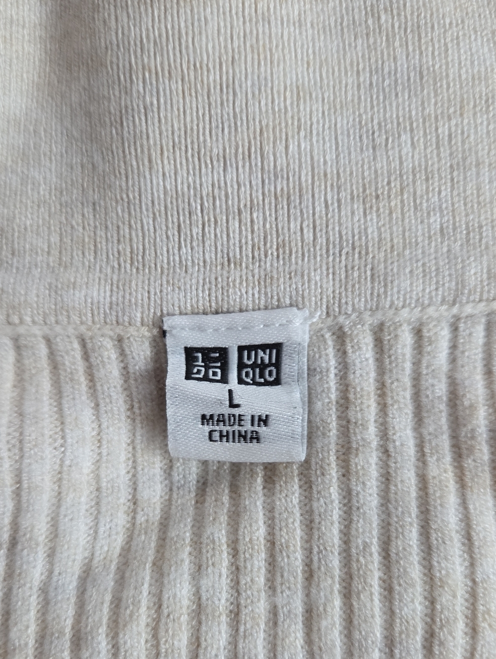 UNIQLO Ribbed Knit Sweater - Picture 6 of 7